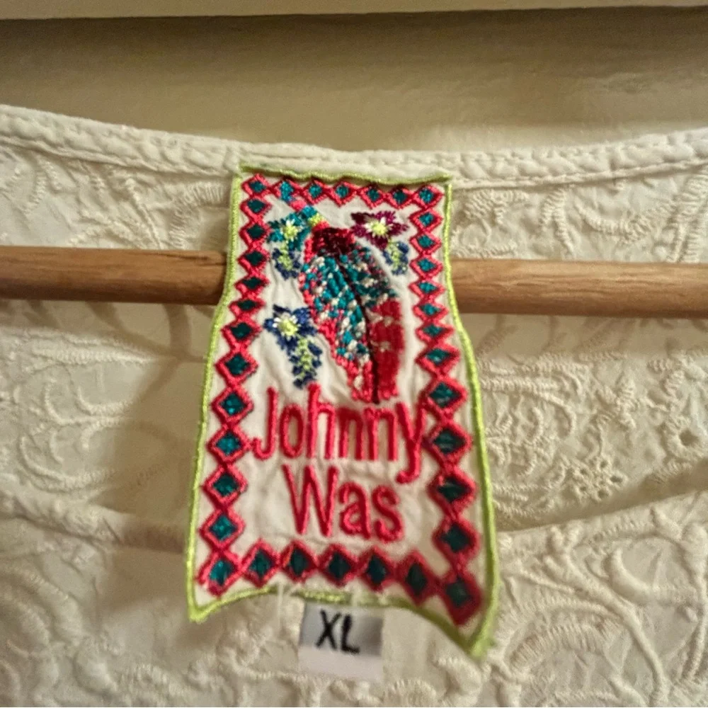Johnny Was Los Angeles Embroidered Cream Lightweight Boho Top size XL - Picture 4 of 5